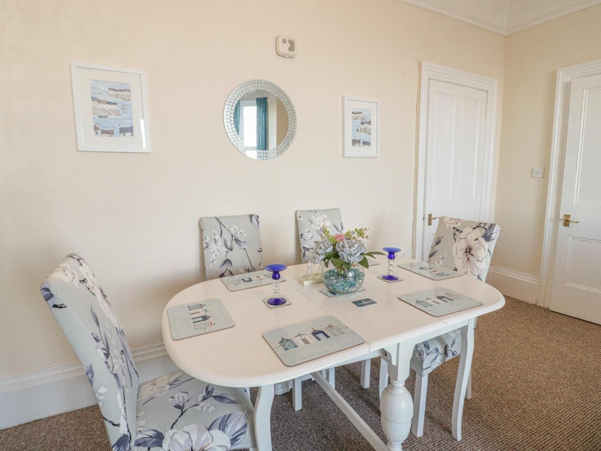 Llys Madoc, First Floor Flat Apartment Penmaenmawr ภายนอก รูปภาพ